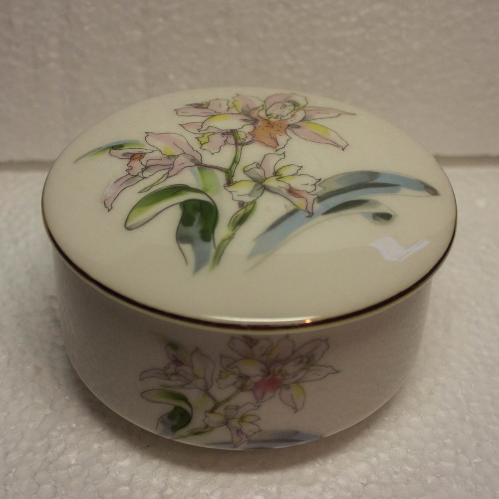 Price Products Lidded Ceramic Trinket Box Made in Japan